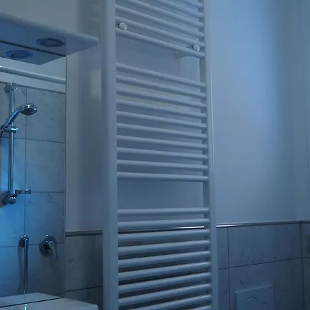 Alojamento de Acomodação e Pequeno-almoço R&b Giardino 34 3*