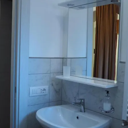R&b Giardino 34 Bed & Breakfast