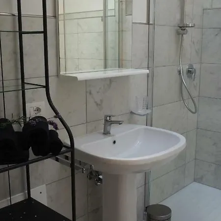 R&b Giardino 34 3* Forlì