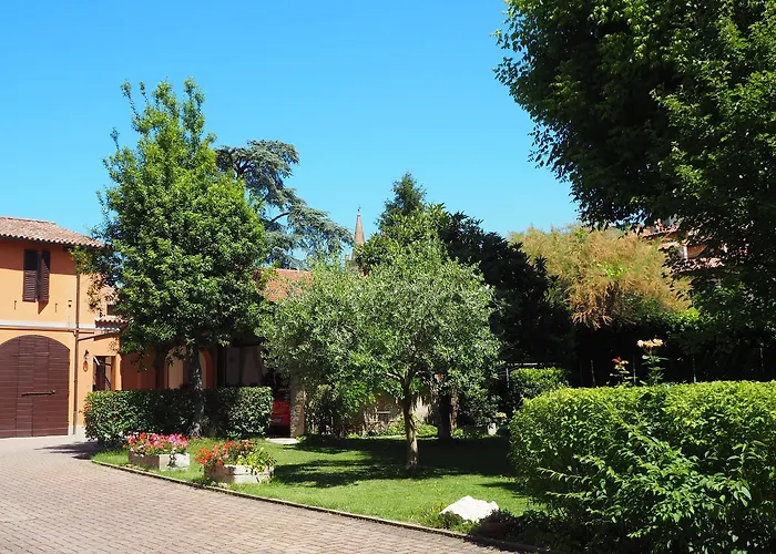 R&b Giardino 34 فورلي