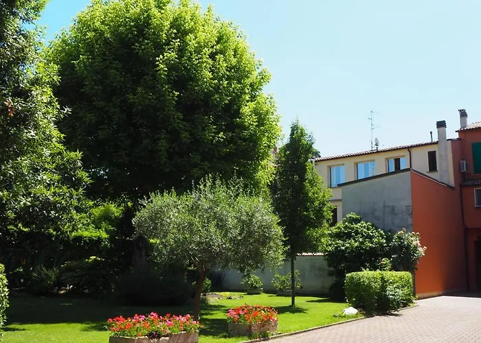 R&b Giardino 34 3* פורלי